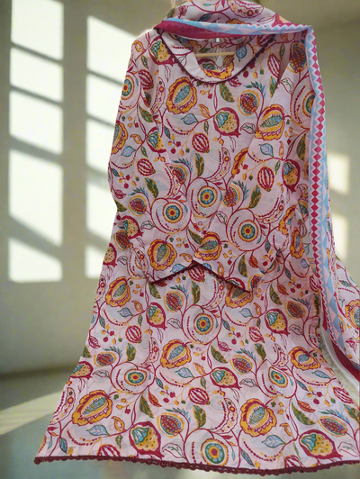 Lawn 3-Piece Outfit | Soft Fabric & Stylish Design
