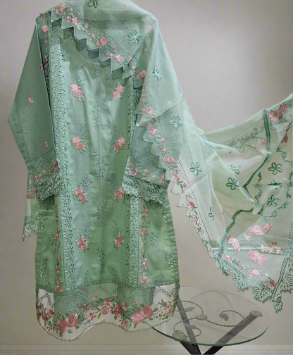 Women's 3pc Chikankari Lawn Outfit | Traditional & Trendy