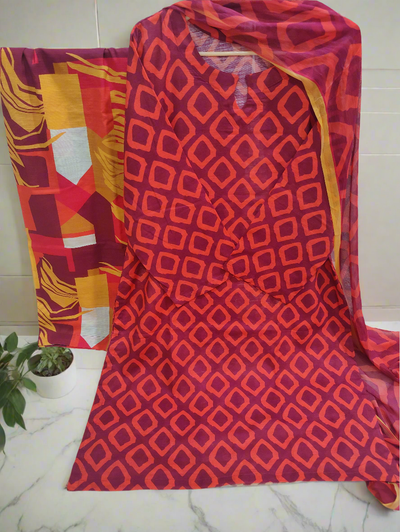 Lawn 3-Piece Outfit | Soft Fabric & Stylish Design