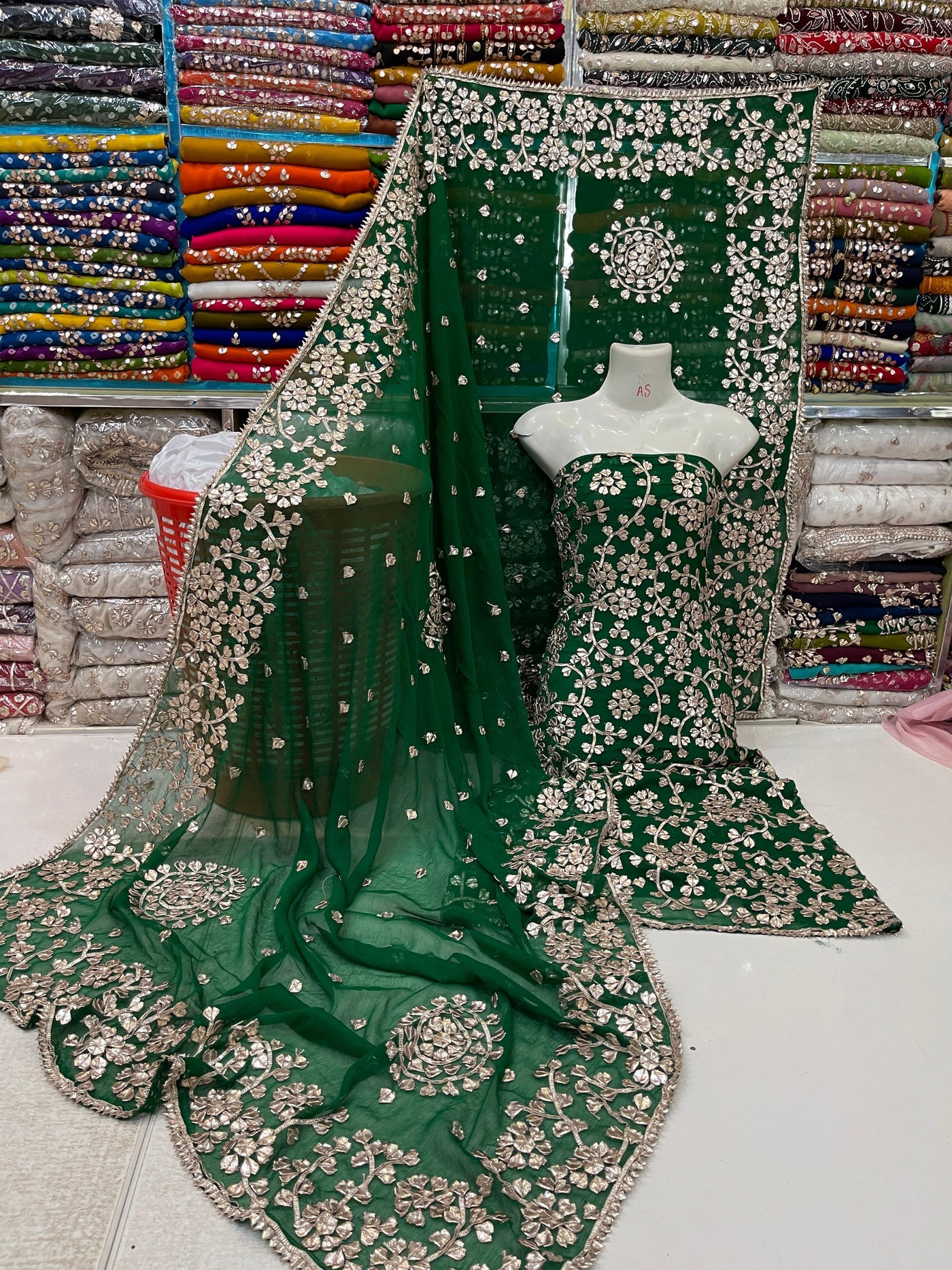 Unstitched Chiffon 2Pc – Lightweight & Graceful