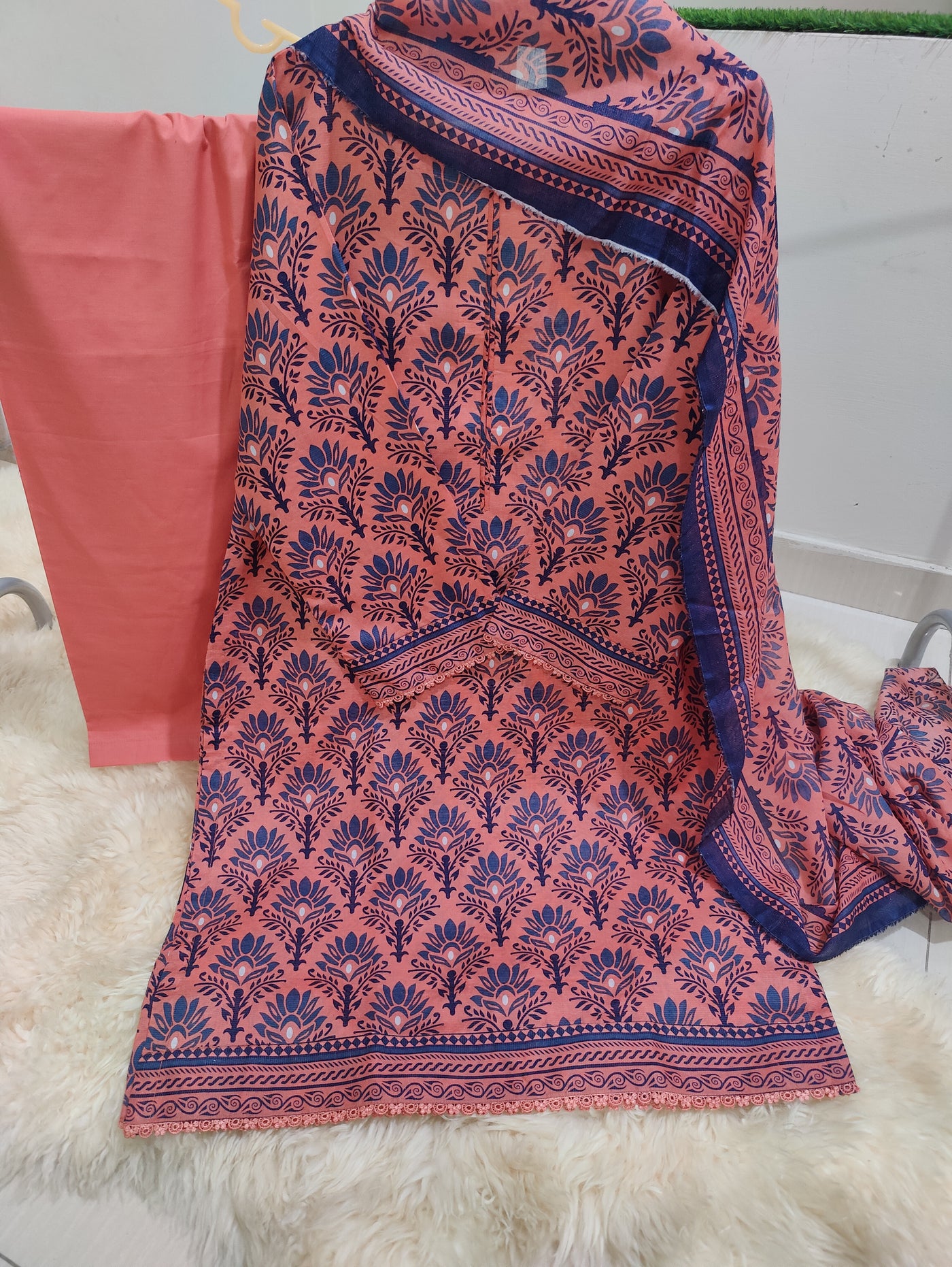 Lawn 3-Piece Outfit | Soft Fabric & Stylish Design