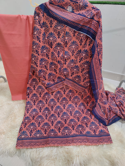 Lawn 3-Piece Outfit | Soft Fabric & Stylish Design